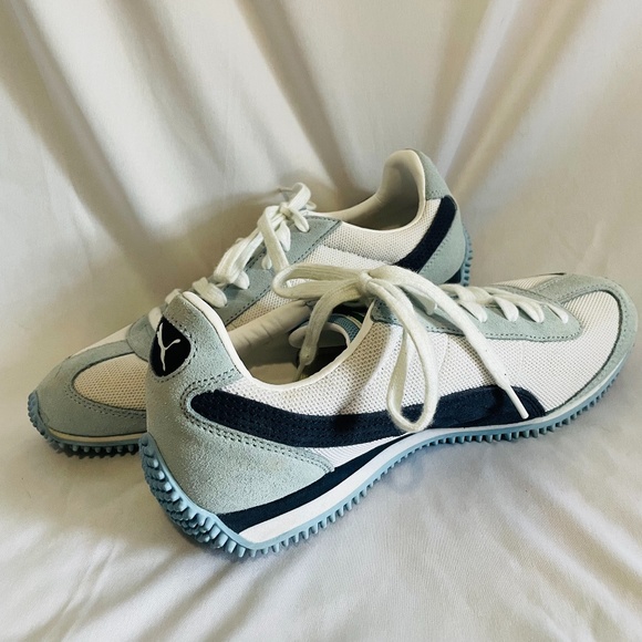 Puma Trainers - Picture 2 of 4